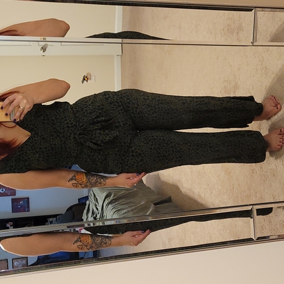 Abercrombie & Fitch Green Leopard Jumpsuit Women's Size XS - Picture 8 of 10